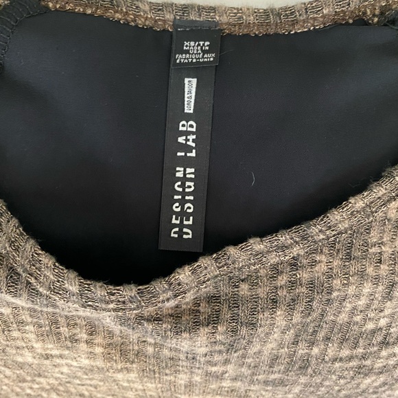 Design Lab Top - Picture 4 of 9